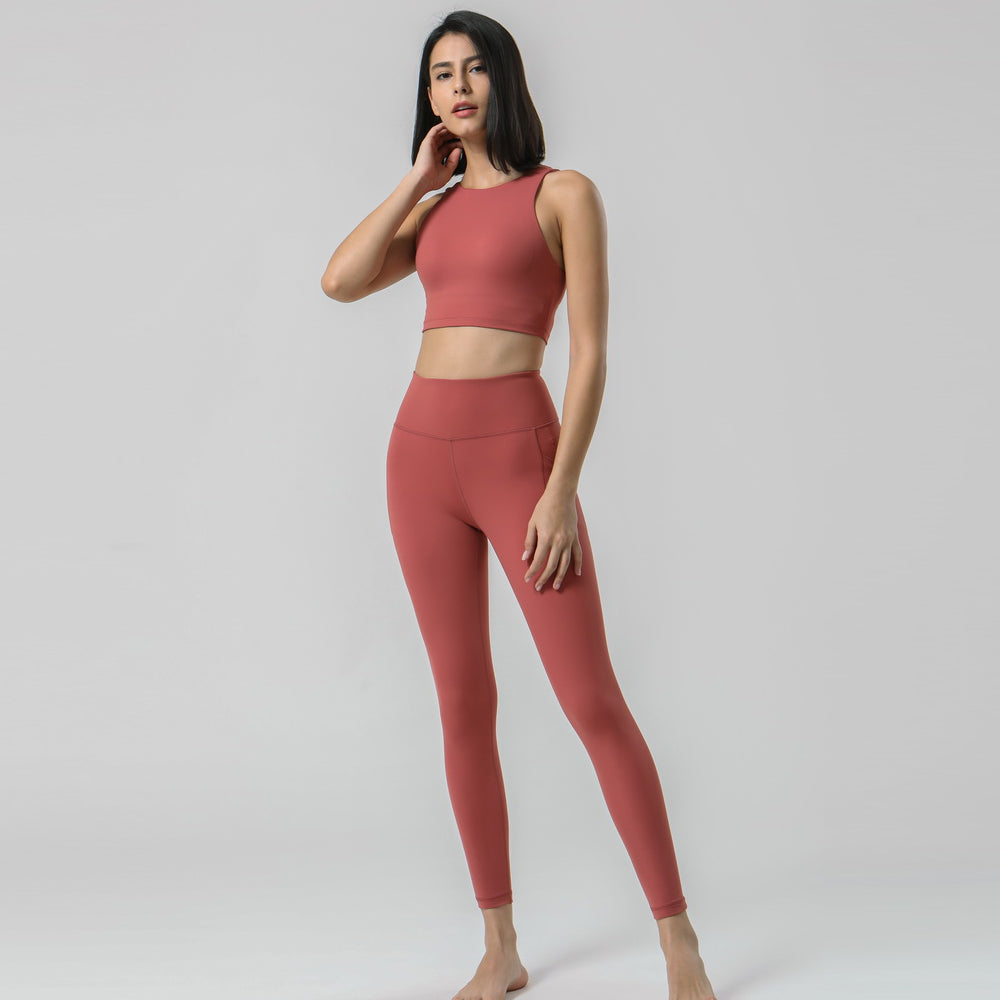 Conjunto deportivo top y leggings